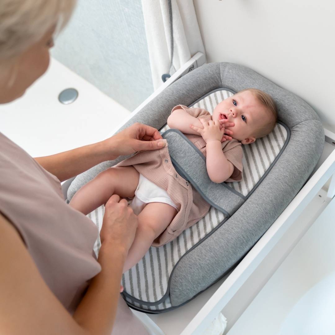 Doomoo Cosy Care Changer - doomoo - Dimples