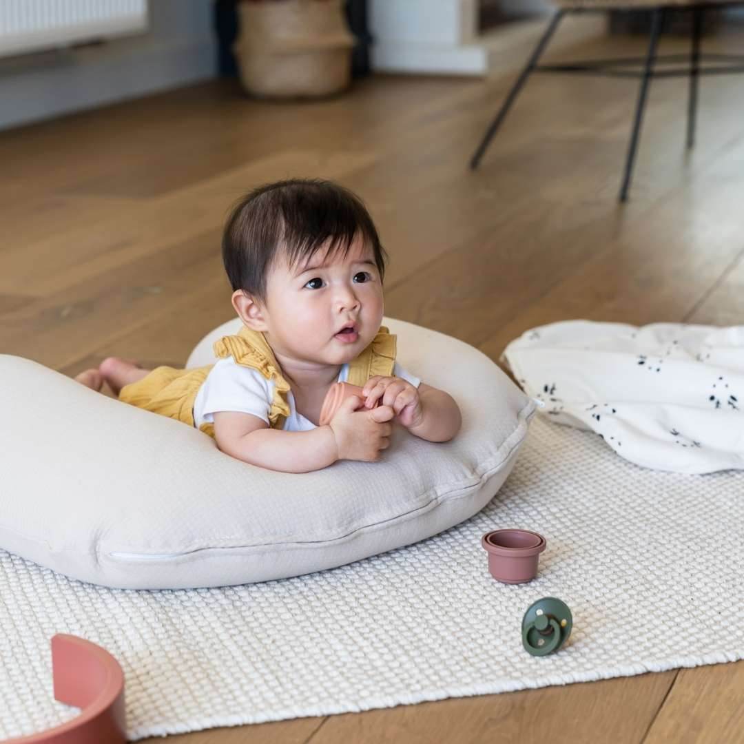 Doomoo Softy Feeding Pillow - doomoo - Dimples