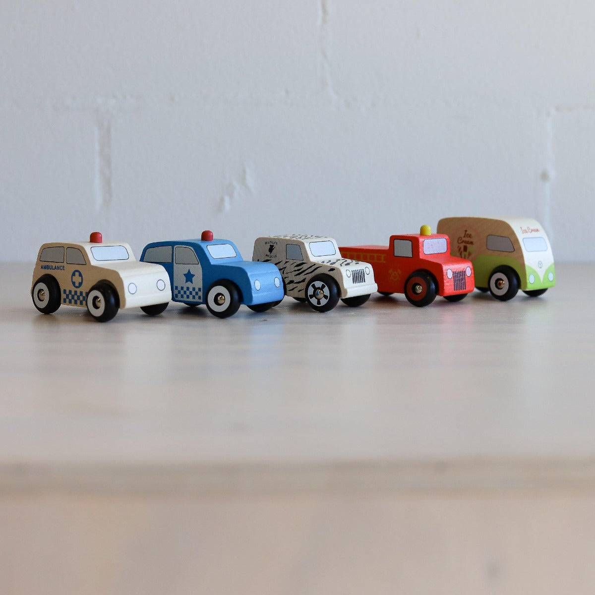 Wooden Emergency 5 Car Set, Wooden 5 Car Set, Discoveroo Wooden Emergency 5 Car Set, Discoveroo Wooden Car set