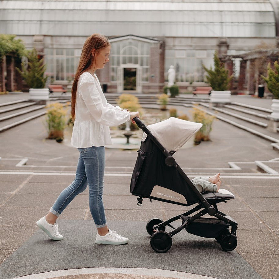 Edwards & Co otto stroller in Sand