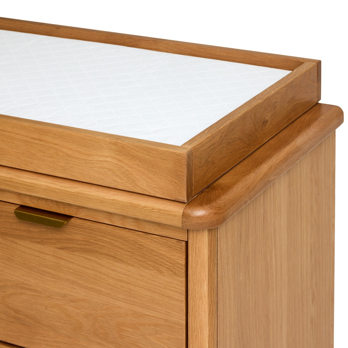 George range Cariboo kids Room Dresser with change tray close up