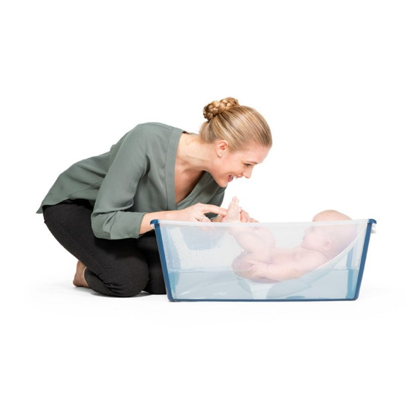 Stokke flexi bath with baby and Newborn support 
