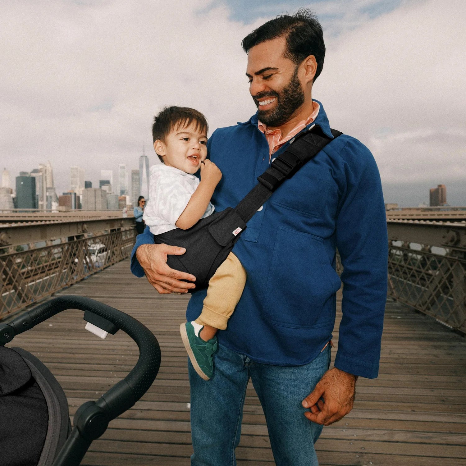 Ergobaby Upsie Sling Carrier Onyx Black - ErgoBaby