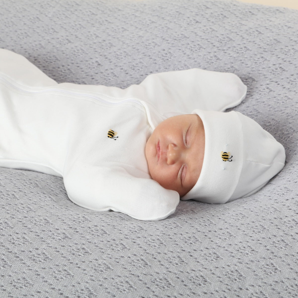 Dimples baby swaddles cotton snugglewrap in white bee