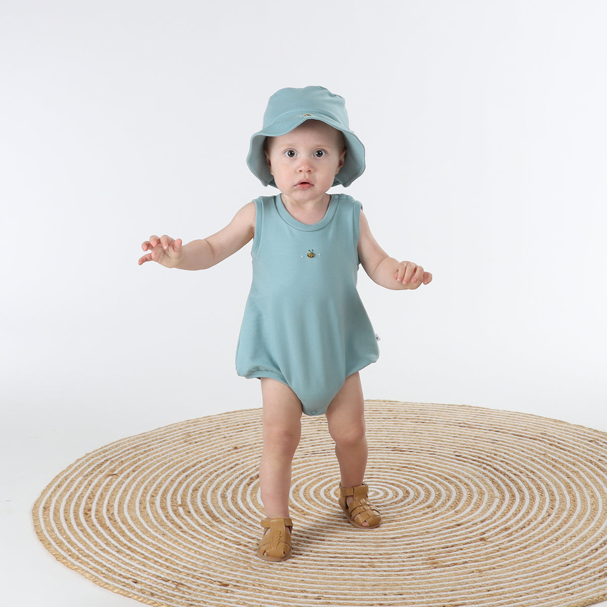 Cotton Sunhat with bee embroidery