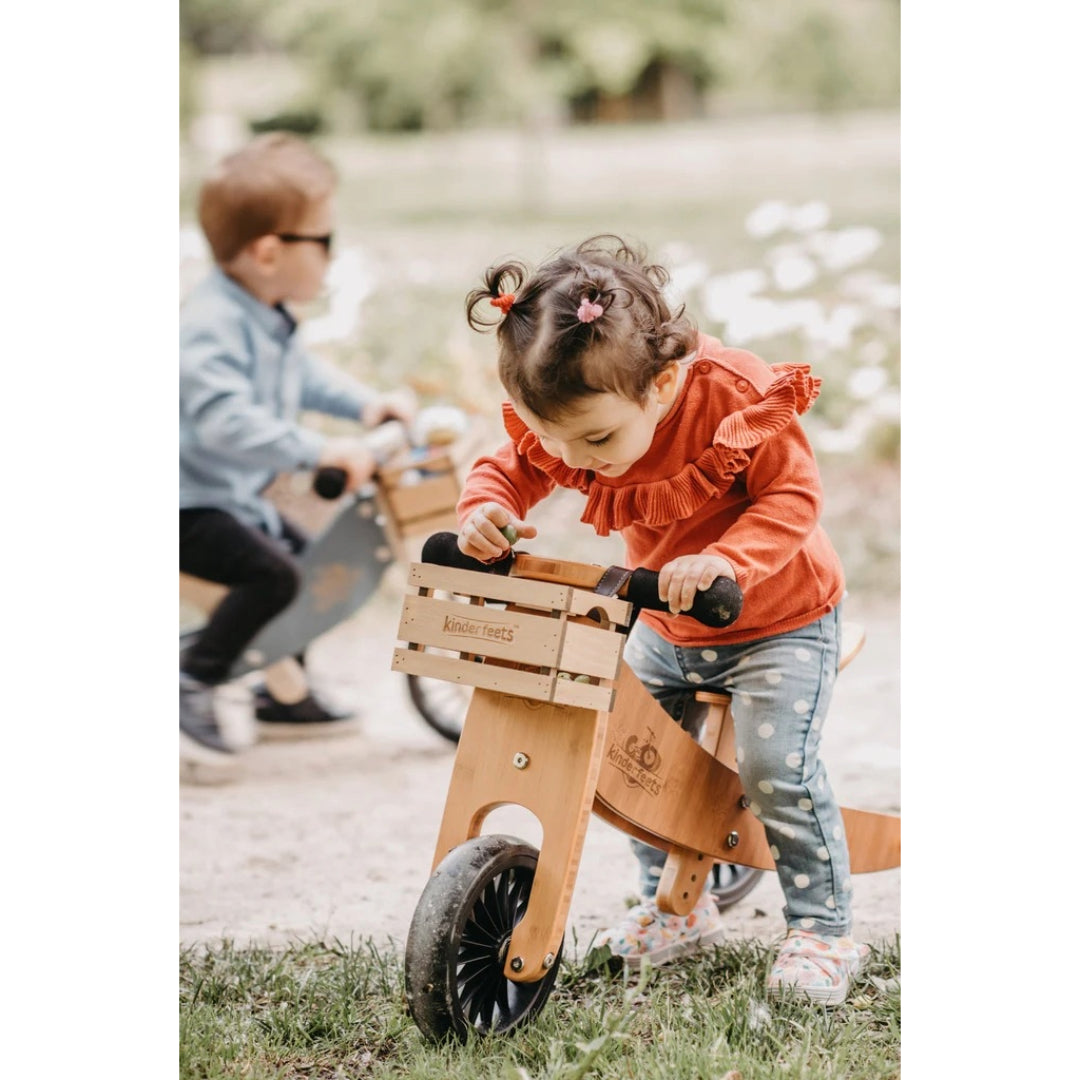 two kids playing with kinderfeets tiny tot plus