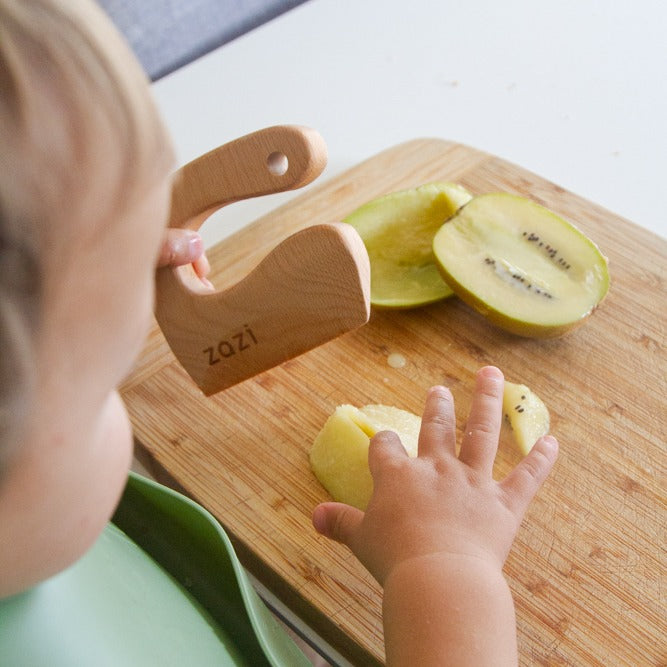 Wooden kid friendly knife from Zazi