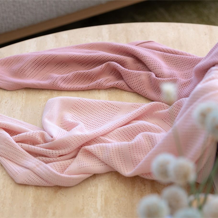 Bamboo viscose and cotton blend blanket