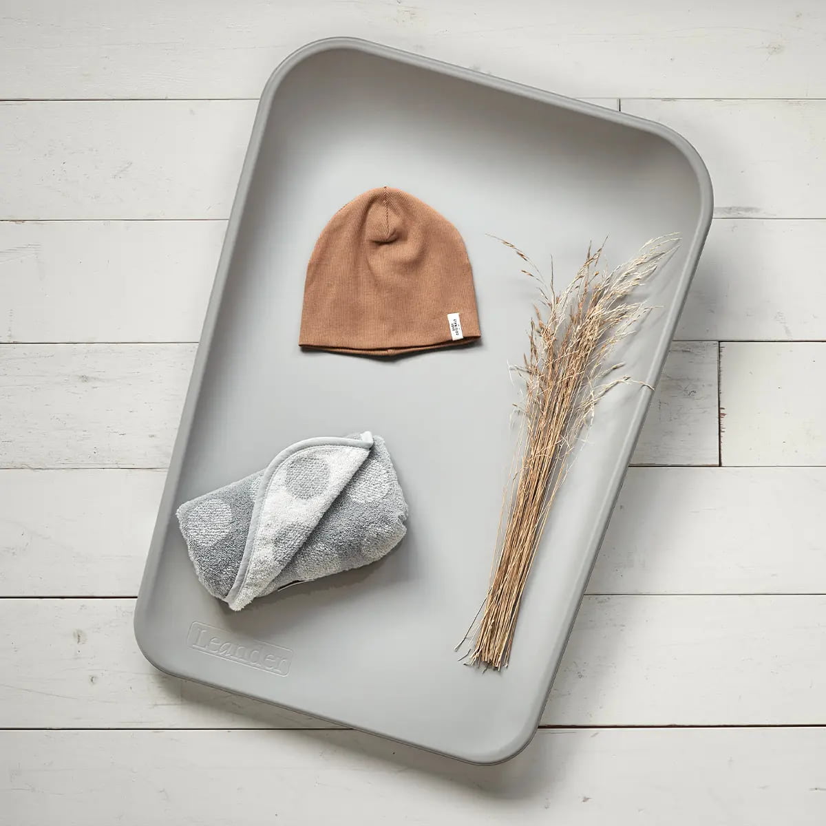 Leander matty change mat in pearl grey