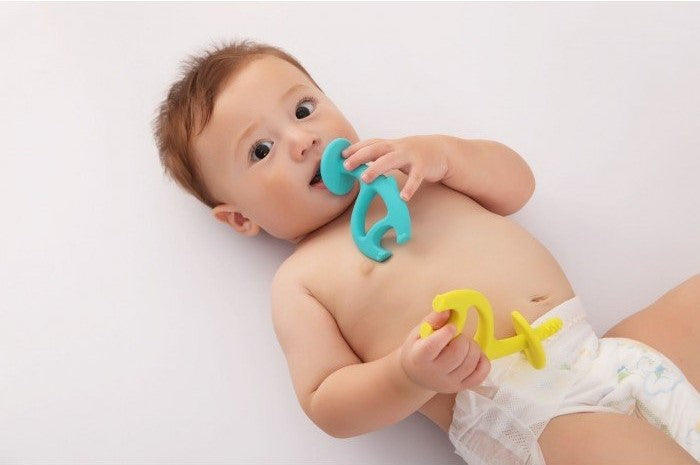 Dancing Elephant Teether - Mombella - Dimples