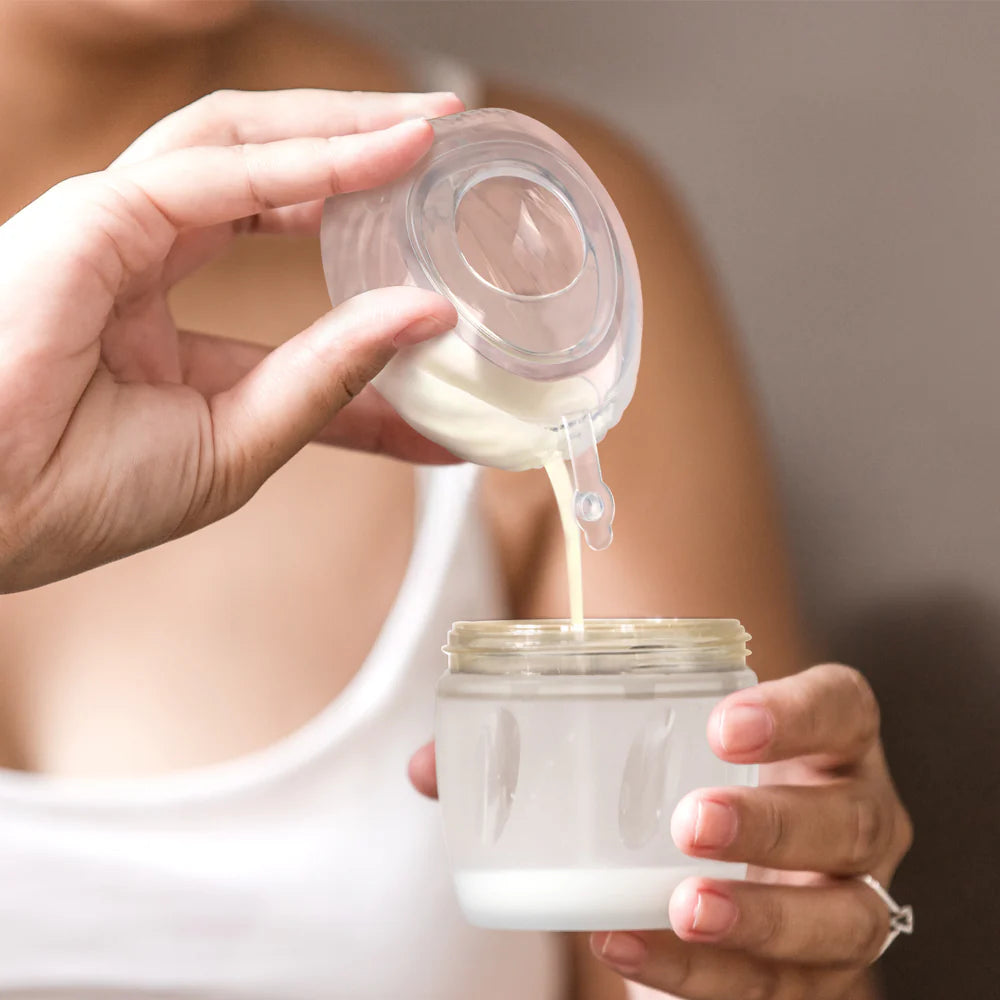 Haakaa Shell Wearable Bread Pump for Baby Feeding