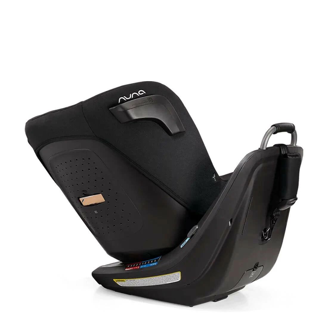 Nuna Revv Convertable carseat in caviar rotating