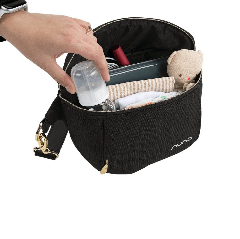 Nuna Sling bag Open