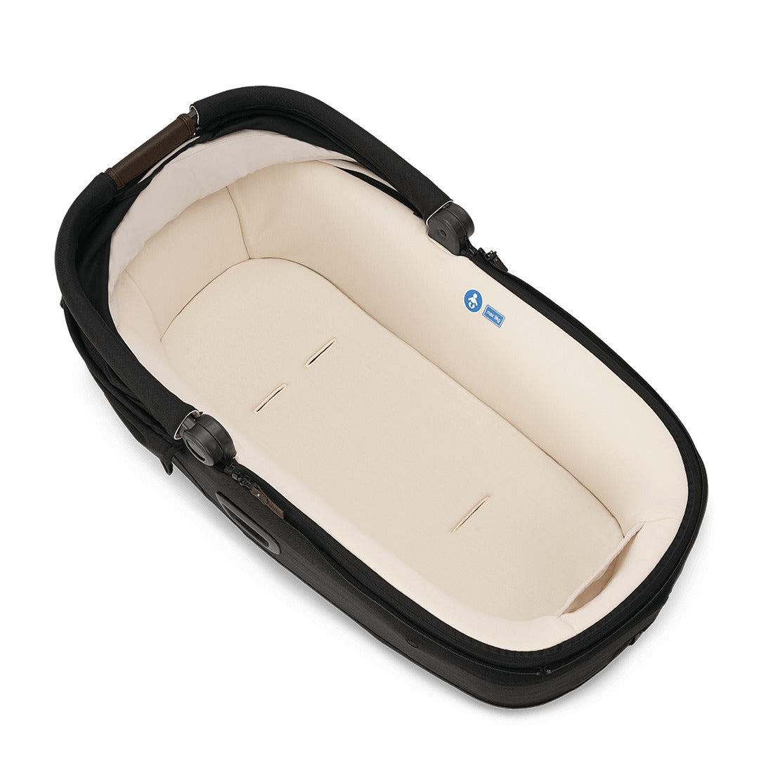 Nuna Cari Next car seat capsule in caviar