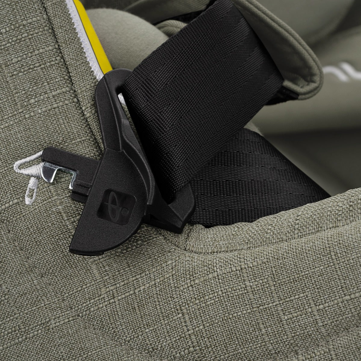 Todl Next car seat in Pine Colour front view