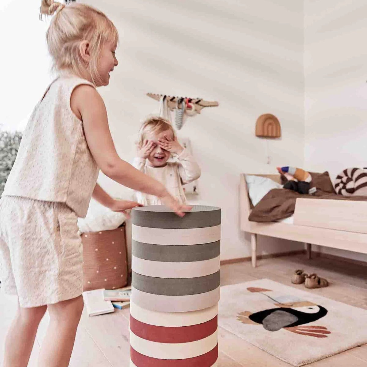 Toucan rug from Oyoy living