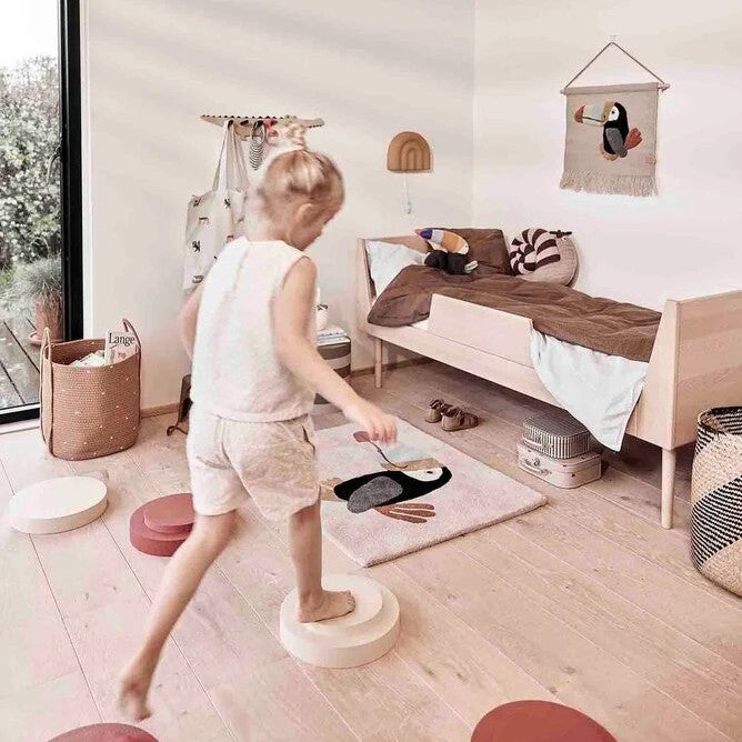 Toucan rug from Oyoy living
