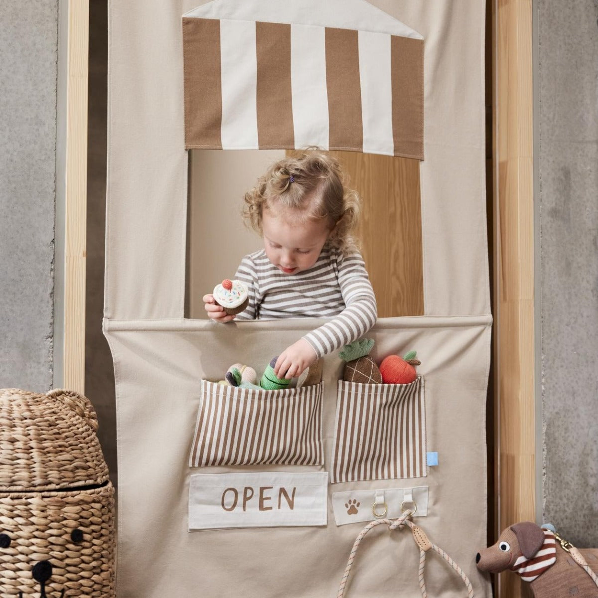 Yummy mini store lifestyle shot