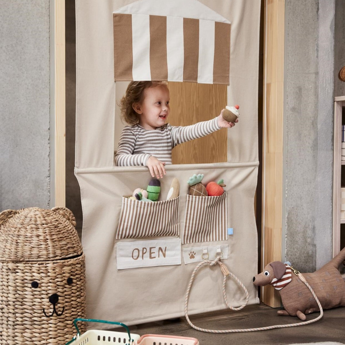Yummy mini store lifestyle shot