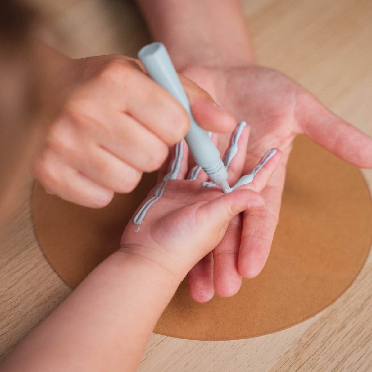 Petit Artichaut family hand imprint