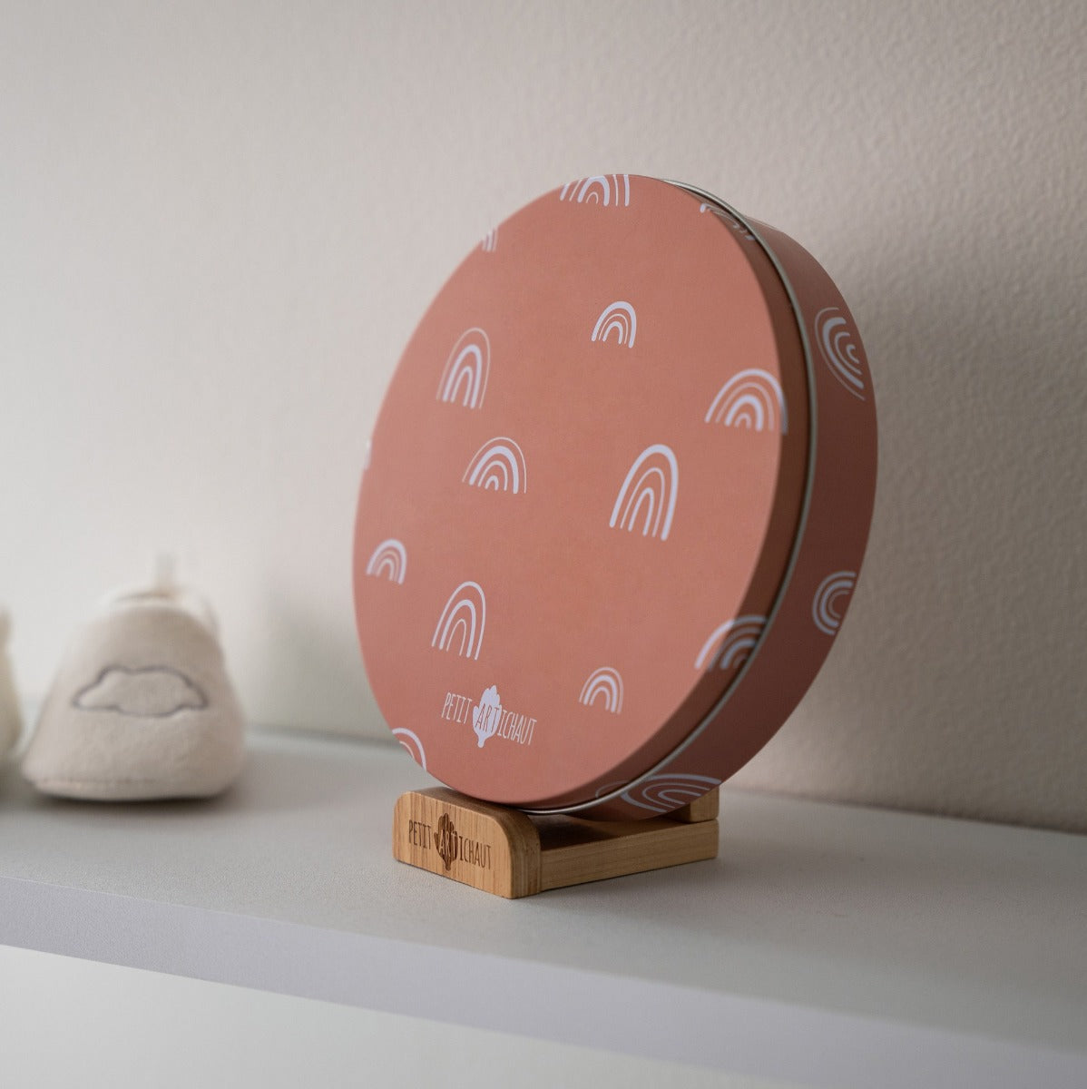 Petit Artichaut Round Baby Box for clay print on table
