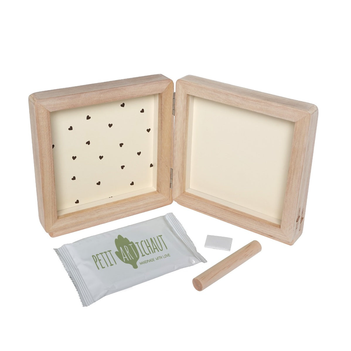 Petit Artichaut Double Frame Pretty hearts print and accessories 