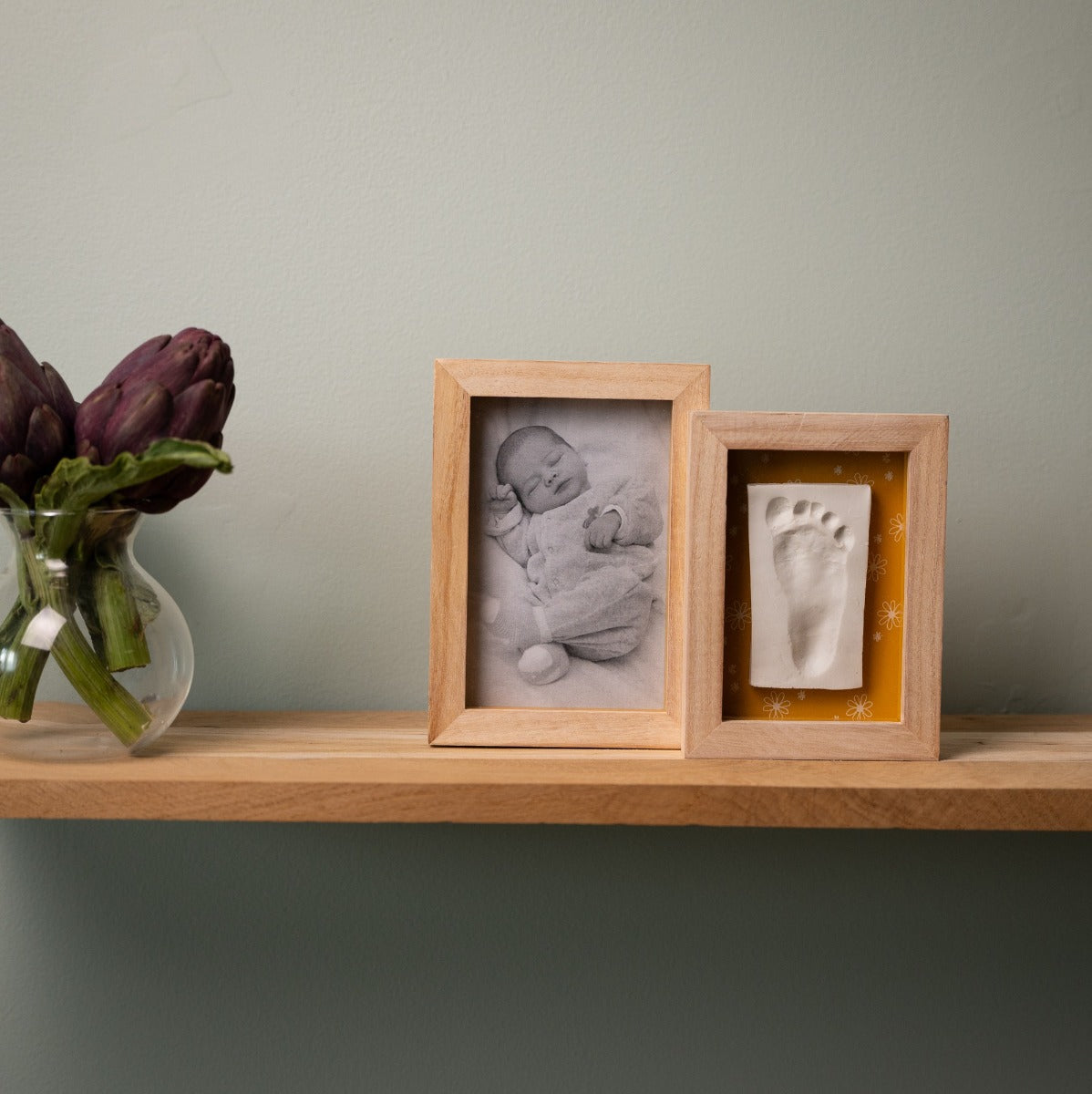 Petit Artichaut 2 frames baby imprint keepsake as home decor