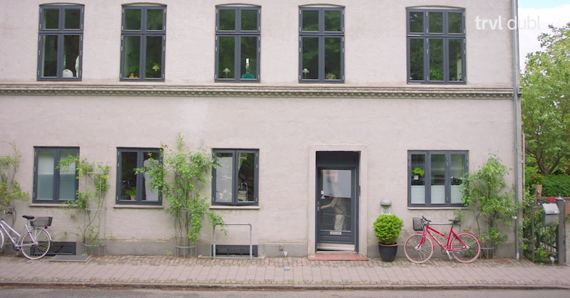 Nuna Trvl Dubl - No kid left behind with this easy to use double stroller.