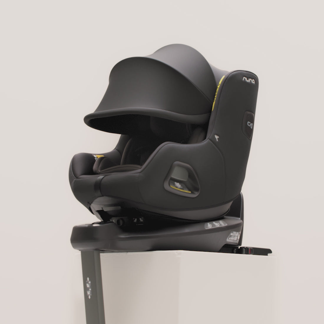 Load video: Nuna Relx Wind Convertible Car Seat