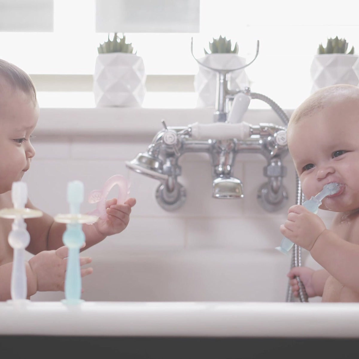 Haakaa 360 Baby Toothbrush