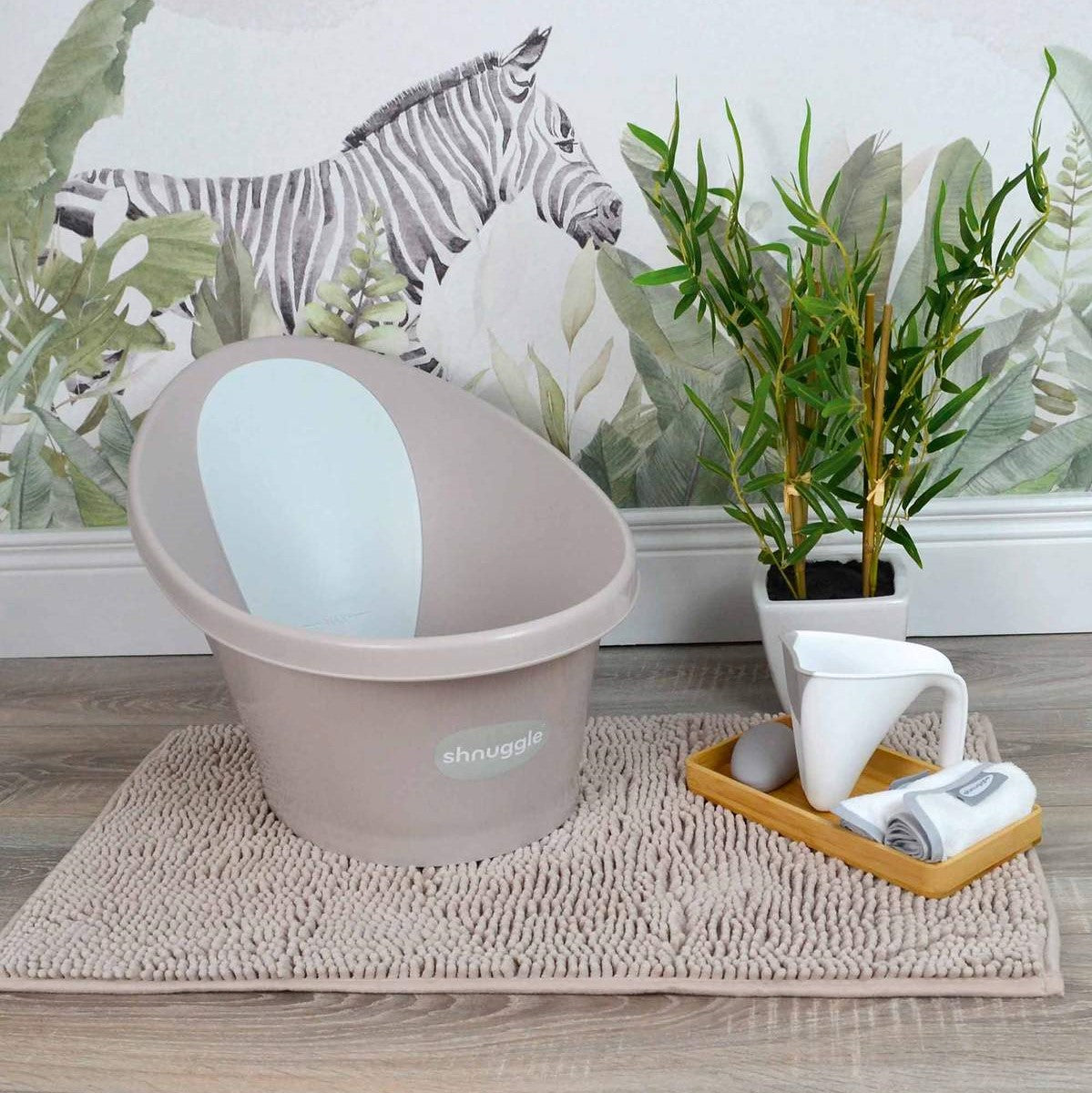 Shnuggle baby bath in taupe