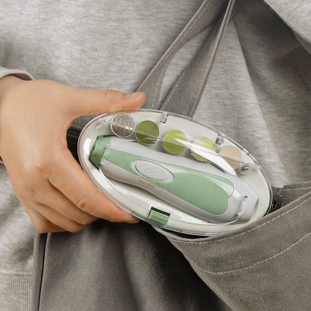 Haakaa electric nail care set in green