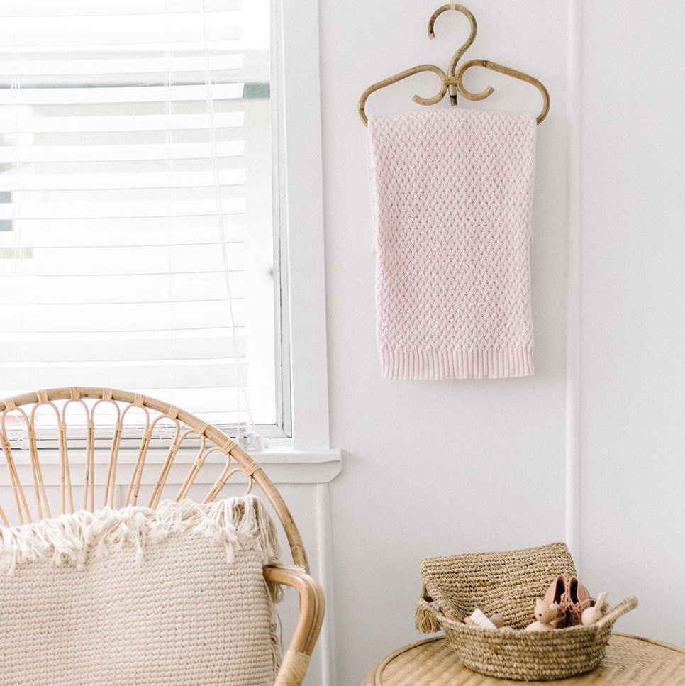 Snuggle Hunny Diamond Knit Blanket Pink