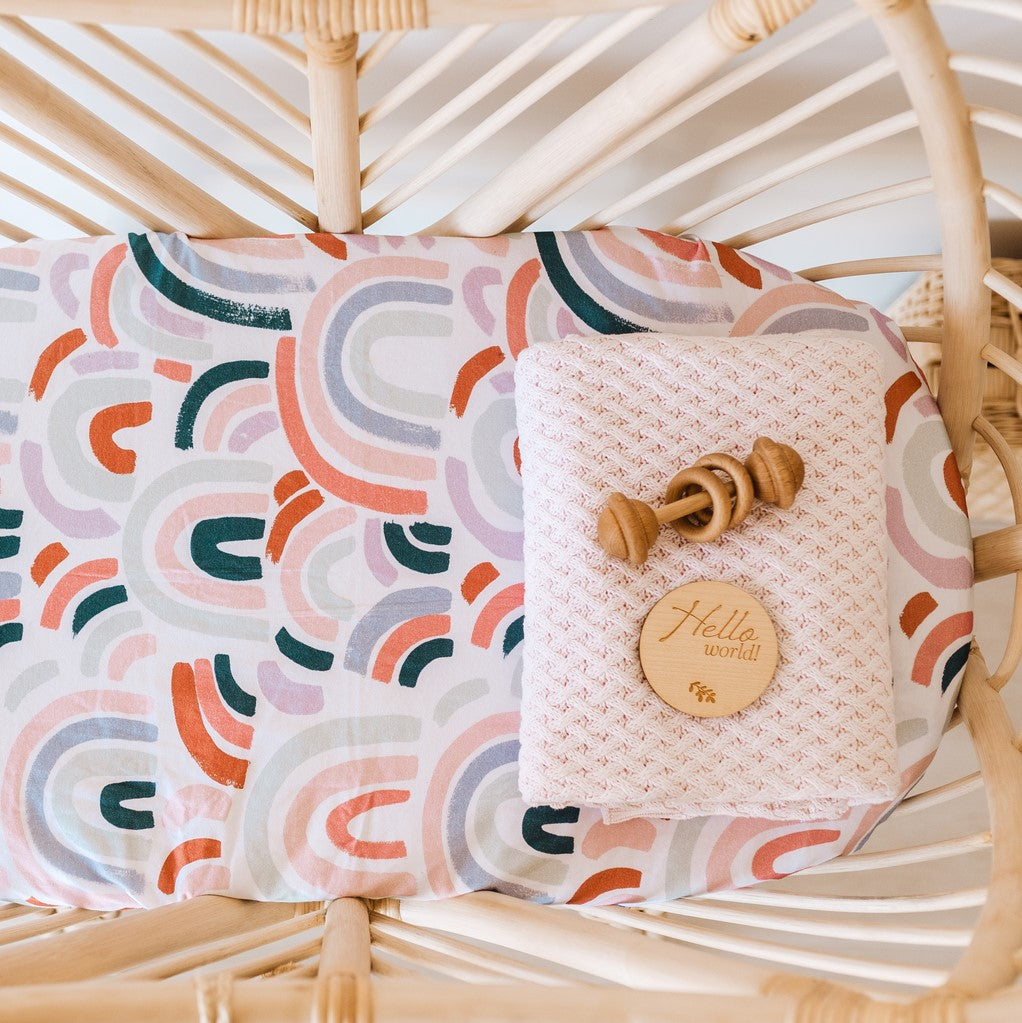 Snuggle Hunny Diamond Knit Blanket Pink