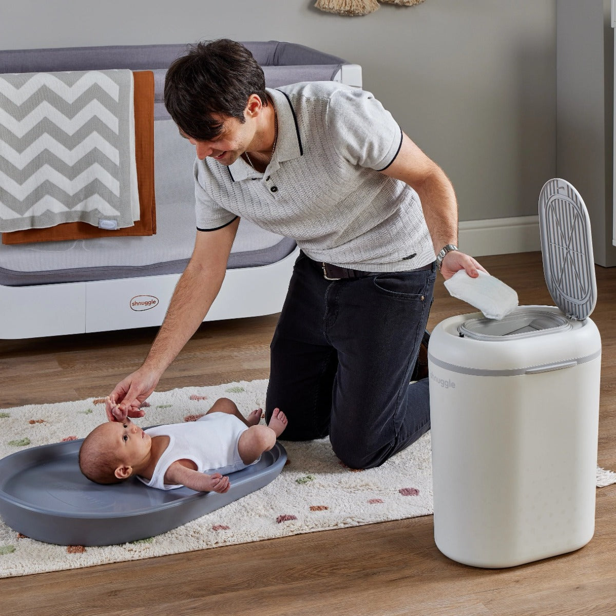 Shnuggle Eco touch Nappy Bin 