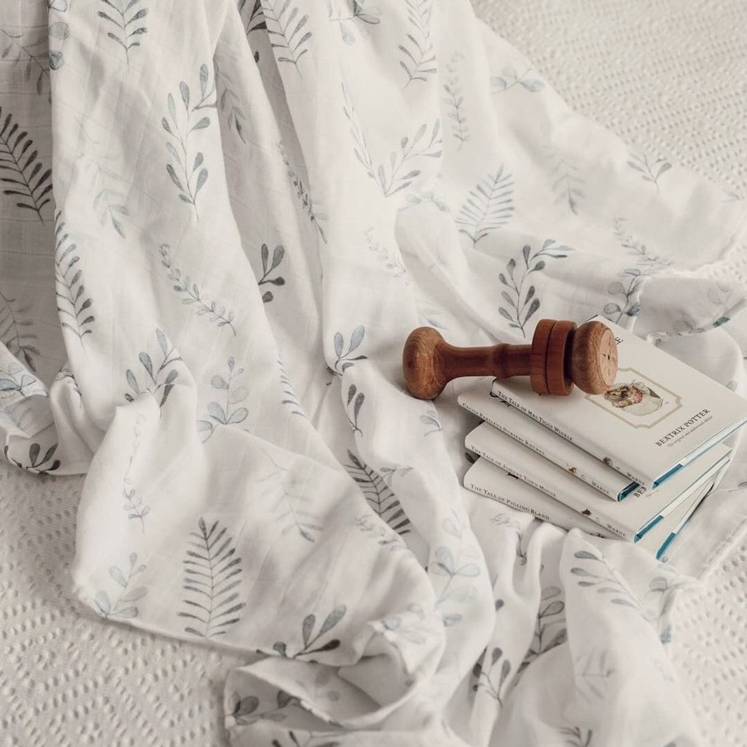 Snuggle Hunny organic muslin wrap wild fern