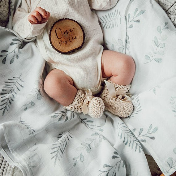 Snuggle Hunny organic muslin wrap wild fern