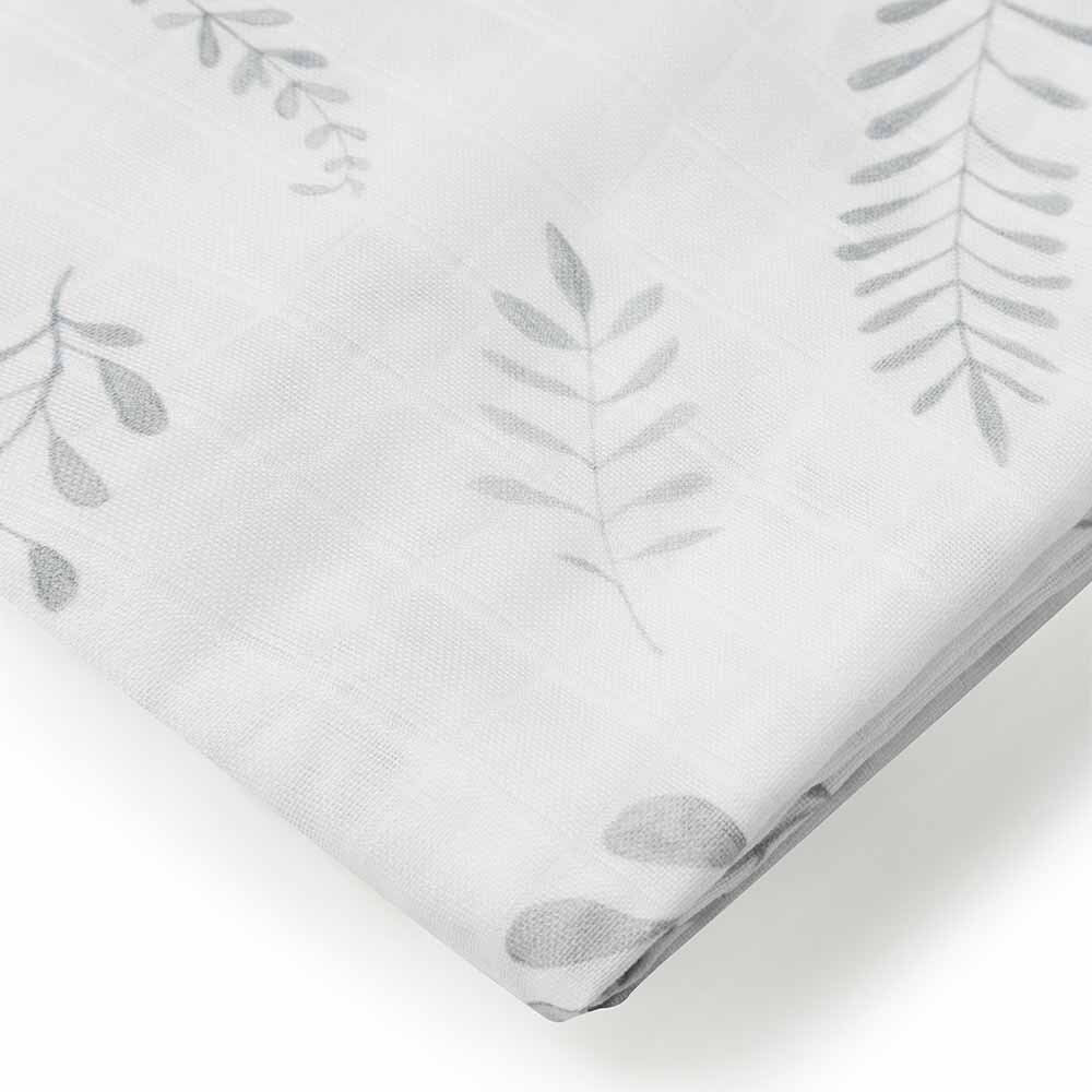 Snuggle Hunny organic muslin wrap wild fern