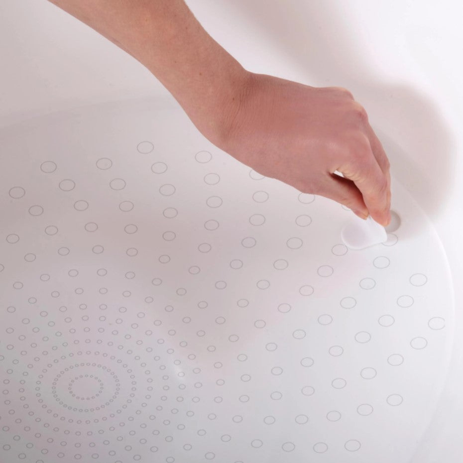 Shnuggle toddler bath in white grey - plug feature