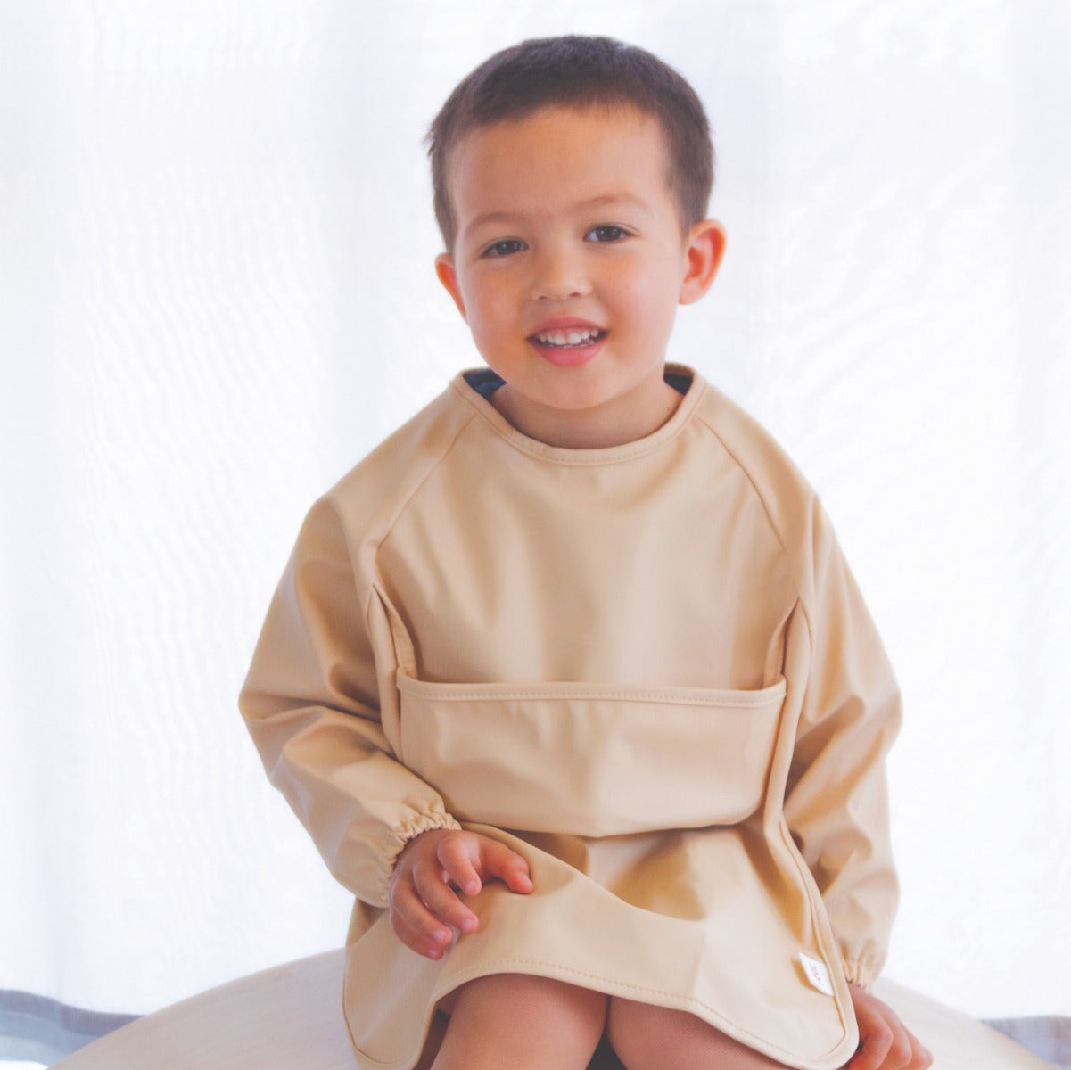 recycled polyester sleeved bib