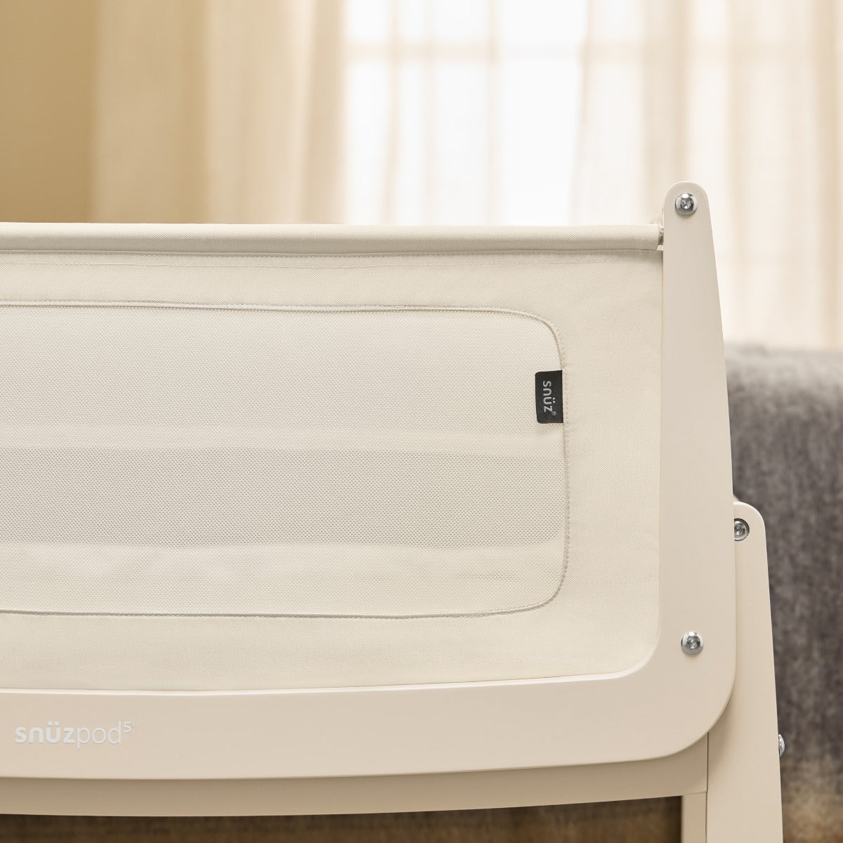 Snuzpod 5 White Wood Frame Bedside Baby Crib in Cashmere