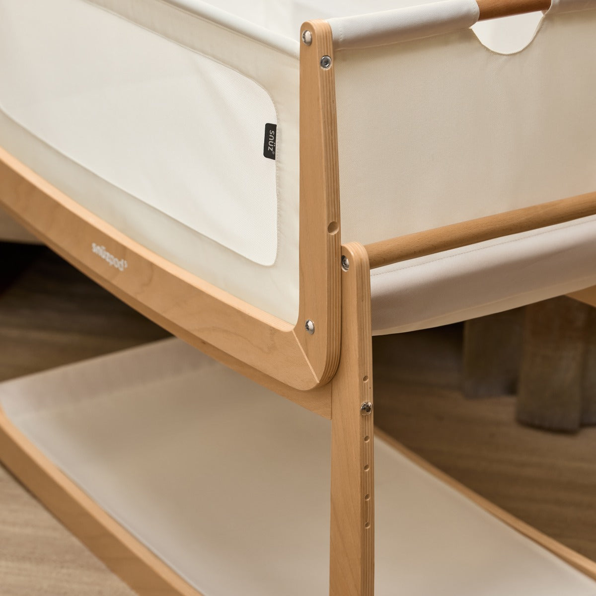 Snuzpod 5 Natural Wood Frame Bedside Baby Crib