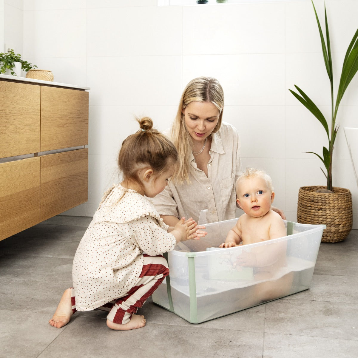 Stokke Flexi Bath in Transparent green
