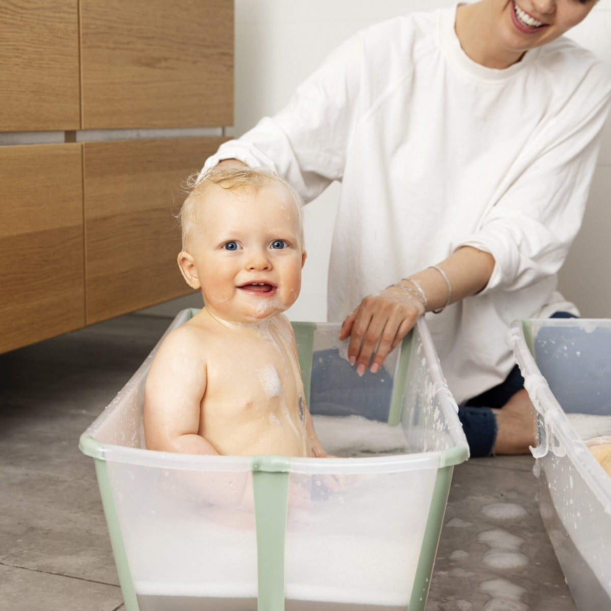 Stokke Flexi Bath in Transparent green
