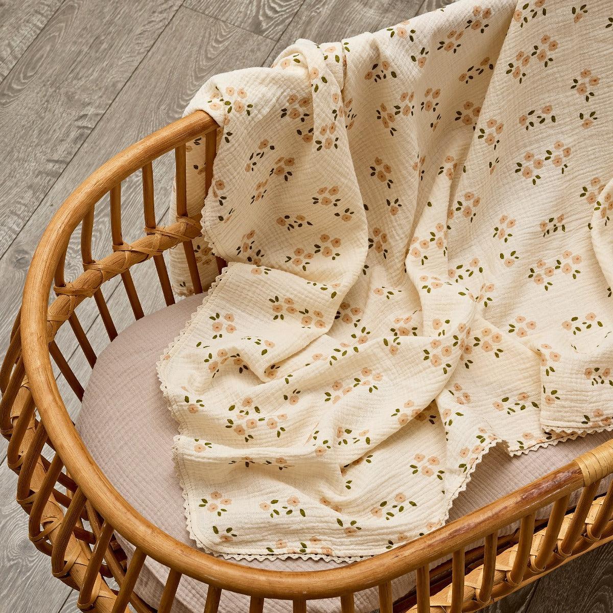 Over the Dandelions Muslin Swaddle in Daisy print