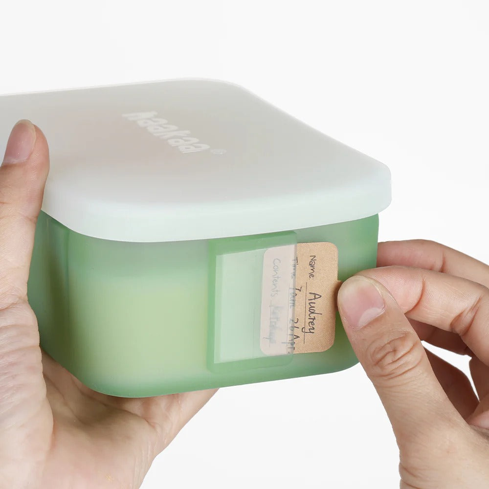 Family Stack lunch box from Haakaa name sticker