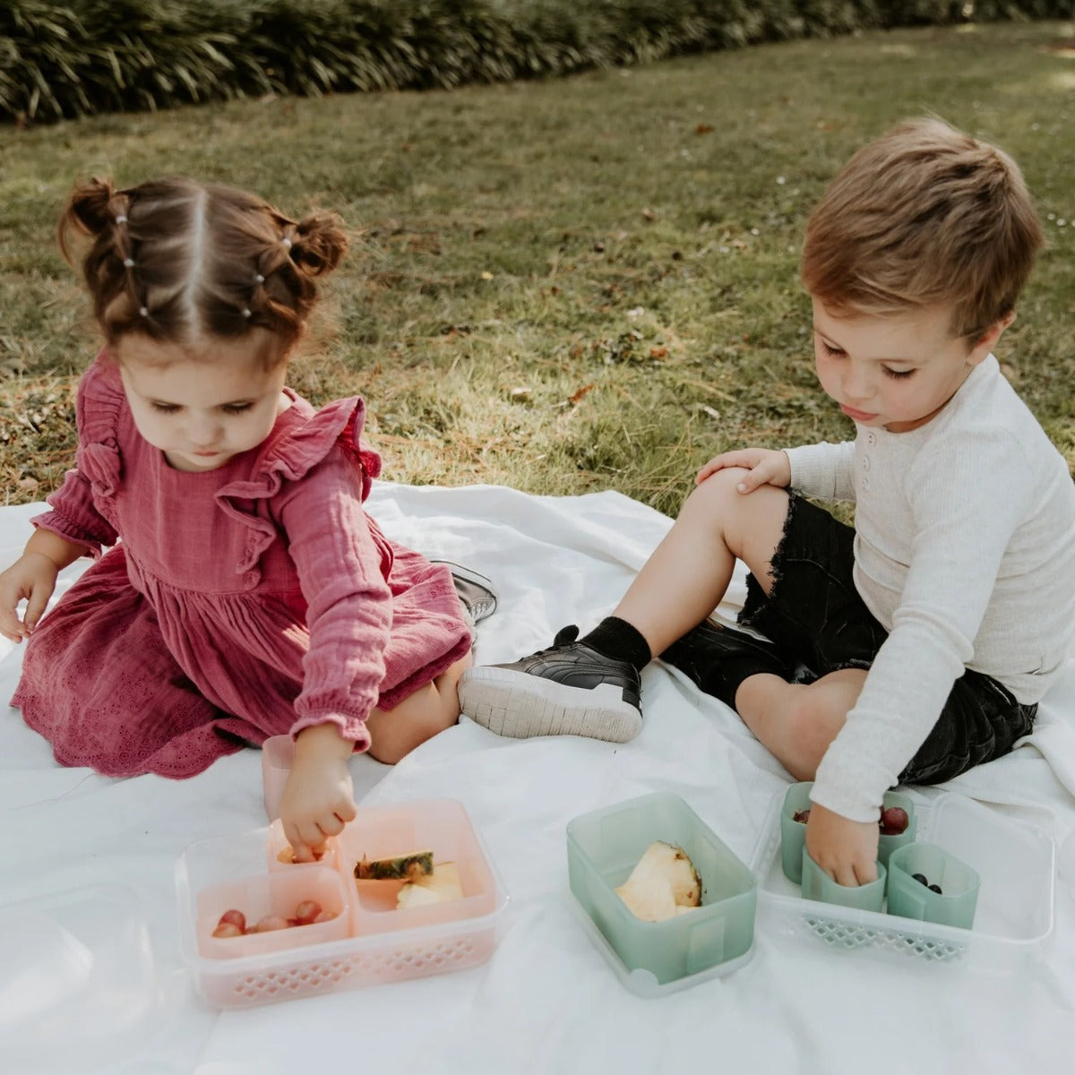 Family Stack lunch box from Haakaa