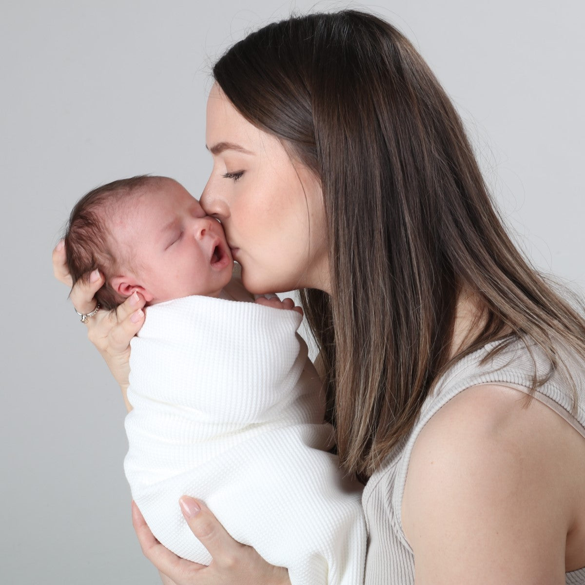 Dimples baby cotton waffle wrap in white rose